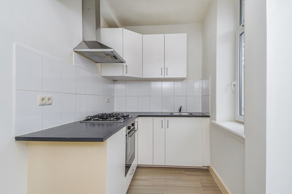 Medium property photo - Linnaeusstraat 37, 2522 GB Den Haag
